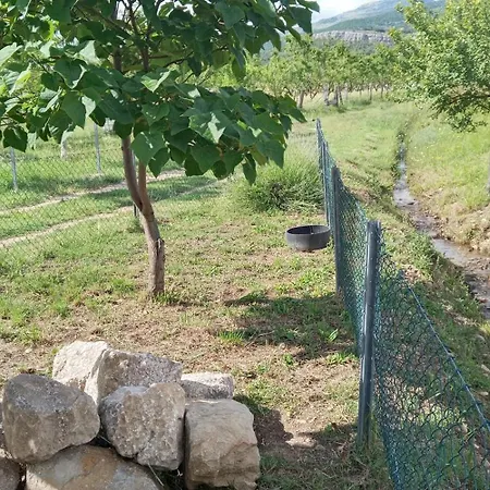 Stone House Vlasta Дрниш