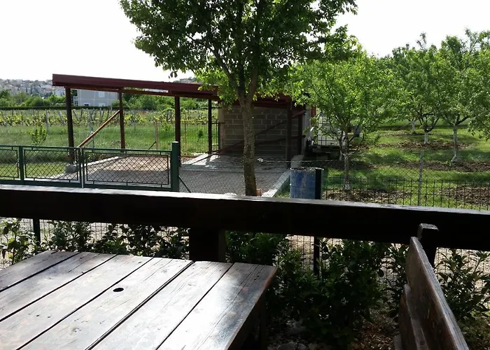 Chalet Stone House Vlasta Drniš